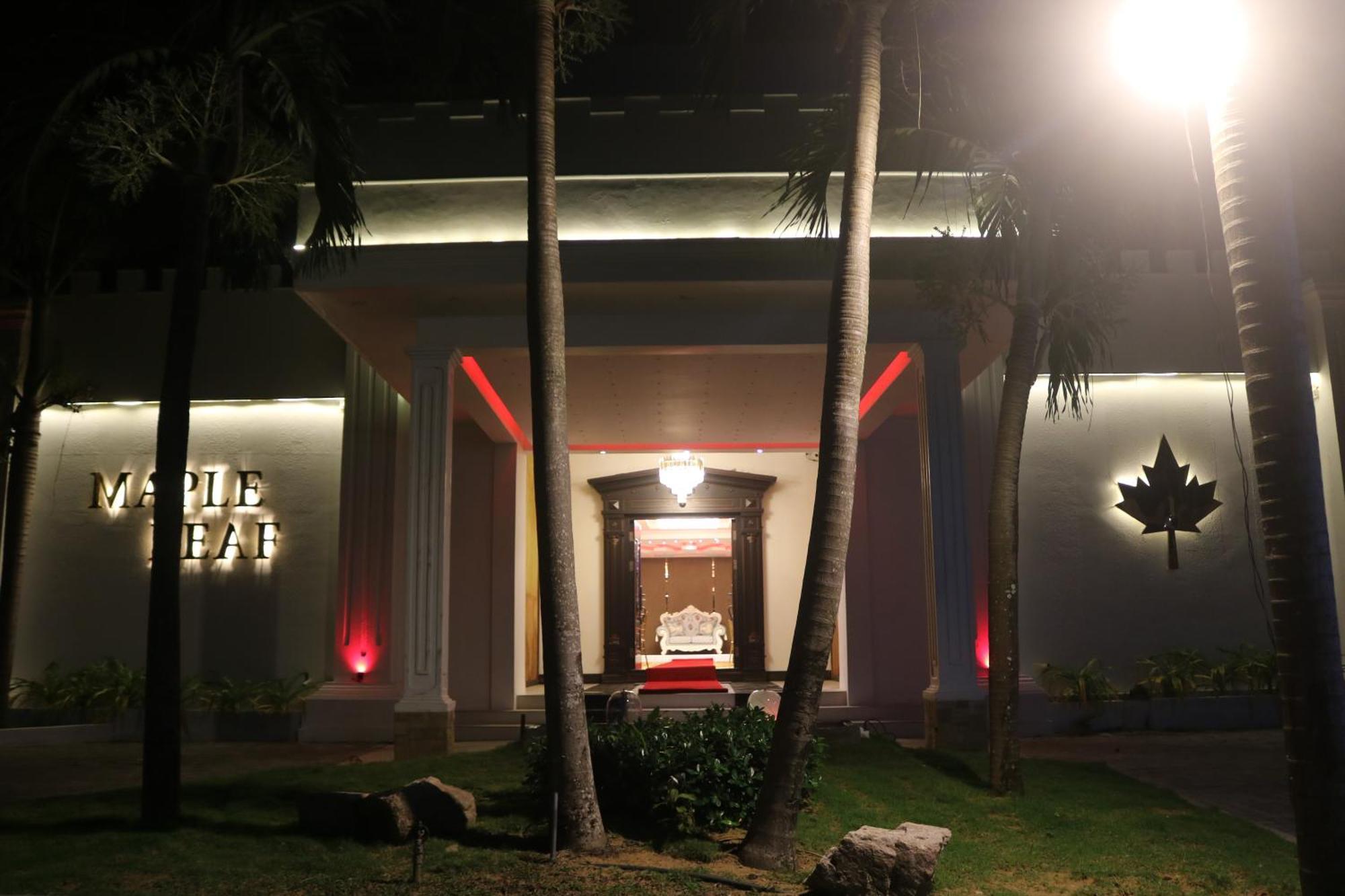 Maple Leaf Hotel Negombo Exterior photo