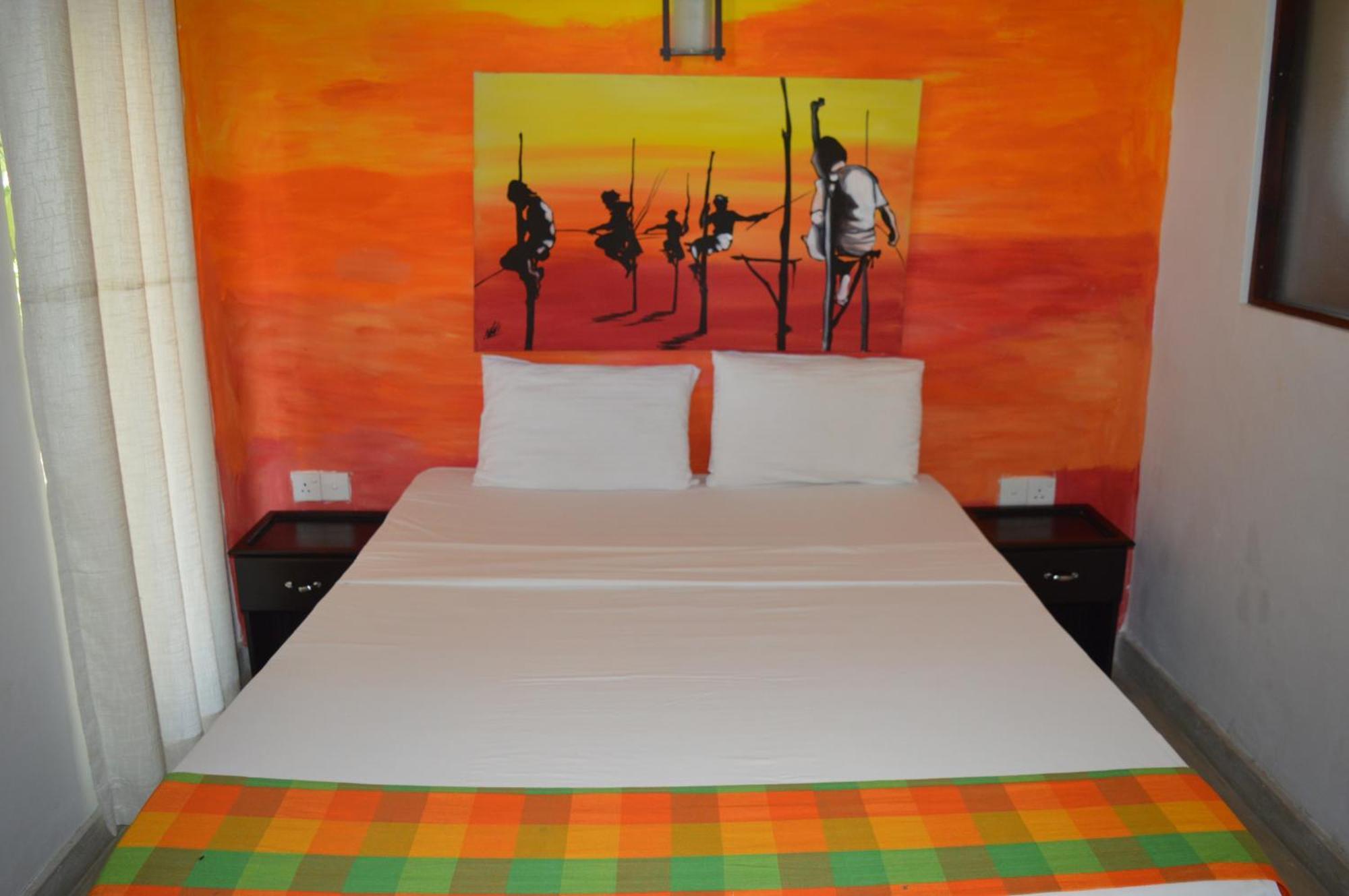 Maple Leaf Hotel Negombo Exterior photo